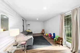 34947 Emily Dr, Dade City, FL 33523 - Photo 22