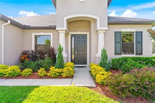 913 Buckhurst Dr, Spring Hill, FL 34609 - Photo 4