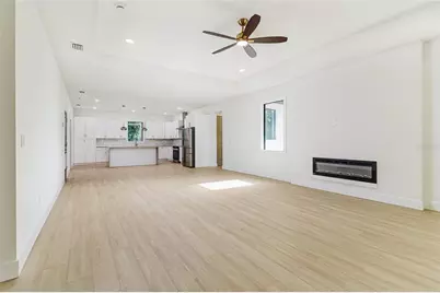 7901 N Greenwood Avenue, Tampa, FL 33604 - Photo 6