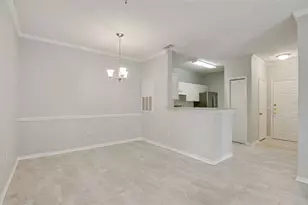 18001 Richmond Pl Dr, Tampa, FL 33647 - Photo 4