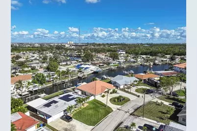 9453 Treasure Lane NE, Saint Petersburg, FL 33702 - Photo 32