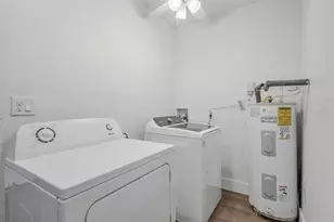 7031 Glenview Dr, Tampa, FL 33619 - Photo 26