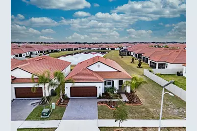 17111 Holly Well, Wimauma, FL 33598 - Photo 4