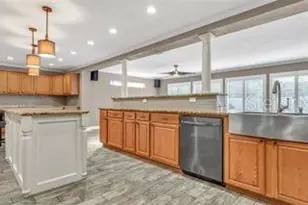 173 Foxcroft Dr E, Palm Harbor, FL 34683 - Photo 20