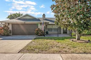 173 Foxcroft Dr E, Palm Harbor, FL 34683 - Photo 1
