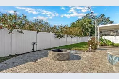 173 Foxcroft Dr E., Palm Harbor, FL 34683 - Photo 2