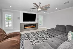 804 Bay Point Dr, Madeira Beach, FL 33708 - Photo 16