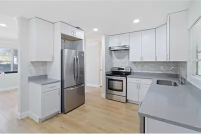 5337 60th Street N, Kenneth City, FL 33709 - Photo 10