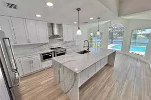 4804 Longwater Way, Tampa, FL 33615 - Photo 6