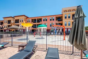 13941 Clubhouse Dr, Tampa, FL 33618 - Photo 24