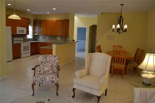 11117 Kapok Grand Cir, Madeira Beach, FL 33708 - Photo 14