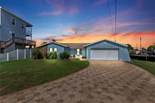 13437 Lisa Dr, Hudson, FL 34667 - Photo 1