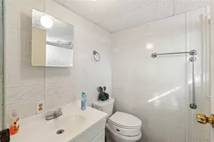 8013 Eastern Cir Dr, Brooksville, FL 34613 - Photo 18