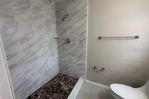 708 Lakewood Ave, Tampa, FL 33613 - Photo 12