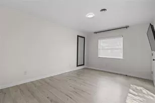 1401 Drew St, Clearwater, FL 33755 - Photo 14