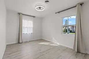 1401 Drew St, Clearwater, FL 33755 - Photo 18