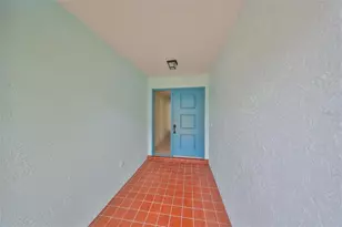 2620 Locksley St, Sun City Center, FL 33573 - Photo 4