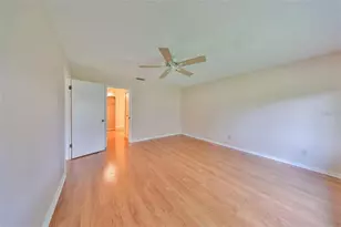 2620 Locksley St, Sun City Center, FL 33573 - Photo 10