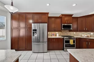 1726 Loriana St, Brandon, FL 33511 - Photo 4