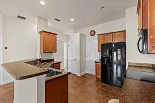 10827 Standing Stone Dr, Wimauma, FL 33598 - Photo 12