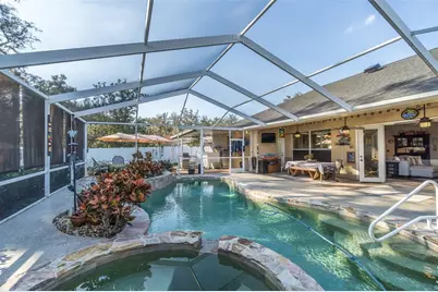 2807 Commonwealth Avenue, Valrico, FL 33594 - Photo 16