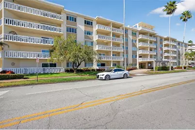 1200 N Shore Drive NE #201 furnished, Saint Petersburg, FL 33701 - Photo 1