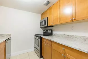 5221 S Bayshore Blvd, Tampa, FL 33611 - Photo 12