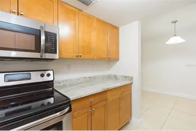 5221 S Bayshore Boulevard #10, Tampa, FL 33611 - Photo 14