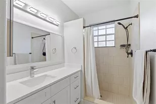5346 Neil Dr, Saint Petersburg, FL 33714 - Photo 18