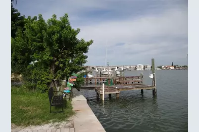 13360 Boca Ciega Avenue, Madeira Beach, FL 33708 - Photo 6