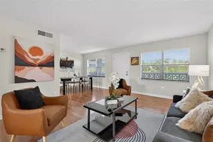 5080 Locust St NE, Saint Petersburg, FL 33703 - Photo 6