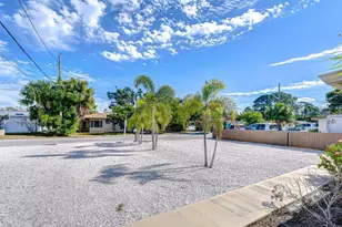 4444 17th St W, Bradenton, FL 34207 - Photo 4