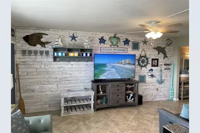 445 Hamden Drive #505, Clearwater Beach, FL 33767 - Photo 4