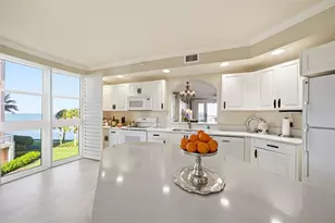 4991 Bacopa Ln S, Saint Petersburg, FL 33715 - Photo 8