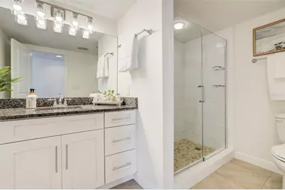 223 Island Way #5D, Clearwater Beach, FL 33767 - Photo 8