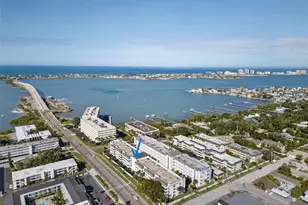 131 Bluff View Dr, Belleair Bluffs, FL 33770 - Photo 1