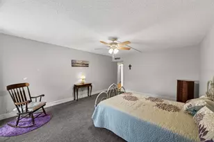 131 Bluff View Dr, Belleair Bluffs, FL 33770 - Photo 14