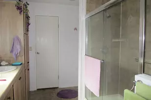 38422 Stafford Dr, Zephyrhills, FL 33540 - Photo 22