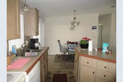 38422 Stafford Drive, Zephyrhills, FL 33540 - Photo 12