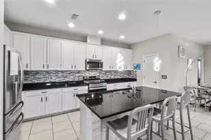 5605 Silver Sun Dr, Apollo Beach, FL 33572 - Photo 8