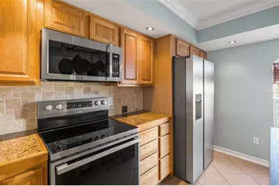 637 Pinellas Bayway S #111, Saint Petersburg, FL 33715 - Photo 12
