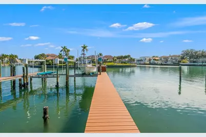637 Pinellas Bayway S #111, Saint Petersburg, FL 33715 - Photo 10