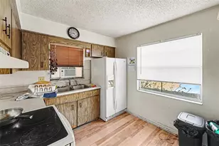 3050 Meadow Lake Ave, Largo, FL 33771 - Photo 8