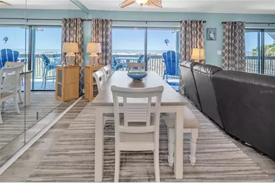 200 120th Avenue W #3A, Treasure Island, FL 33706 - Photo 2