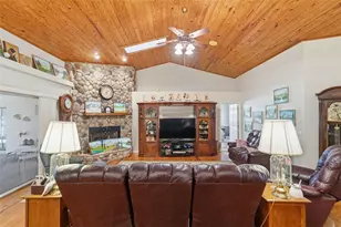 340 N Hedrick Ave, Lecanto, FL 34461 - Photo 10