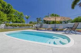 1541 68th Ave N, Saint Petersburg, FL 33702 - Photo 6