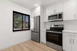 1802 Mariner Dr, Tarpon Springs, FL 34689 - Photo 8