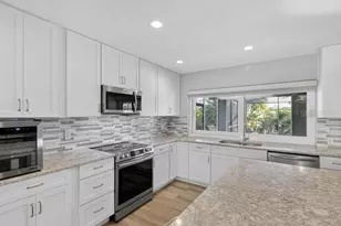 6349 Spanish Main Dr, Apollo Beach, FL 33572 - Photo 20