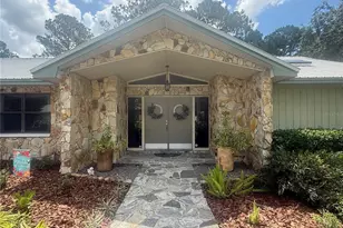 2215 Toniwood Ln, Palm Harbor, FL 34685 - Photo 1