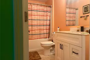106 Cascade Bend Dr, Ruskin, FL 33570 - Photo 6